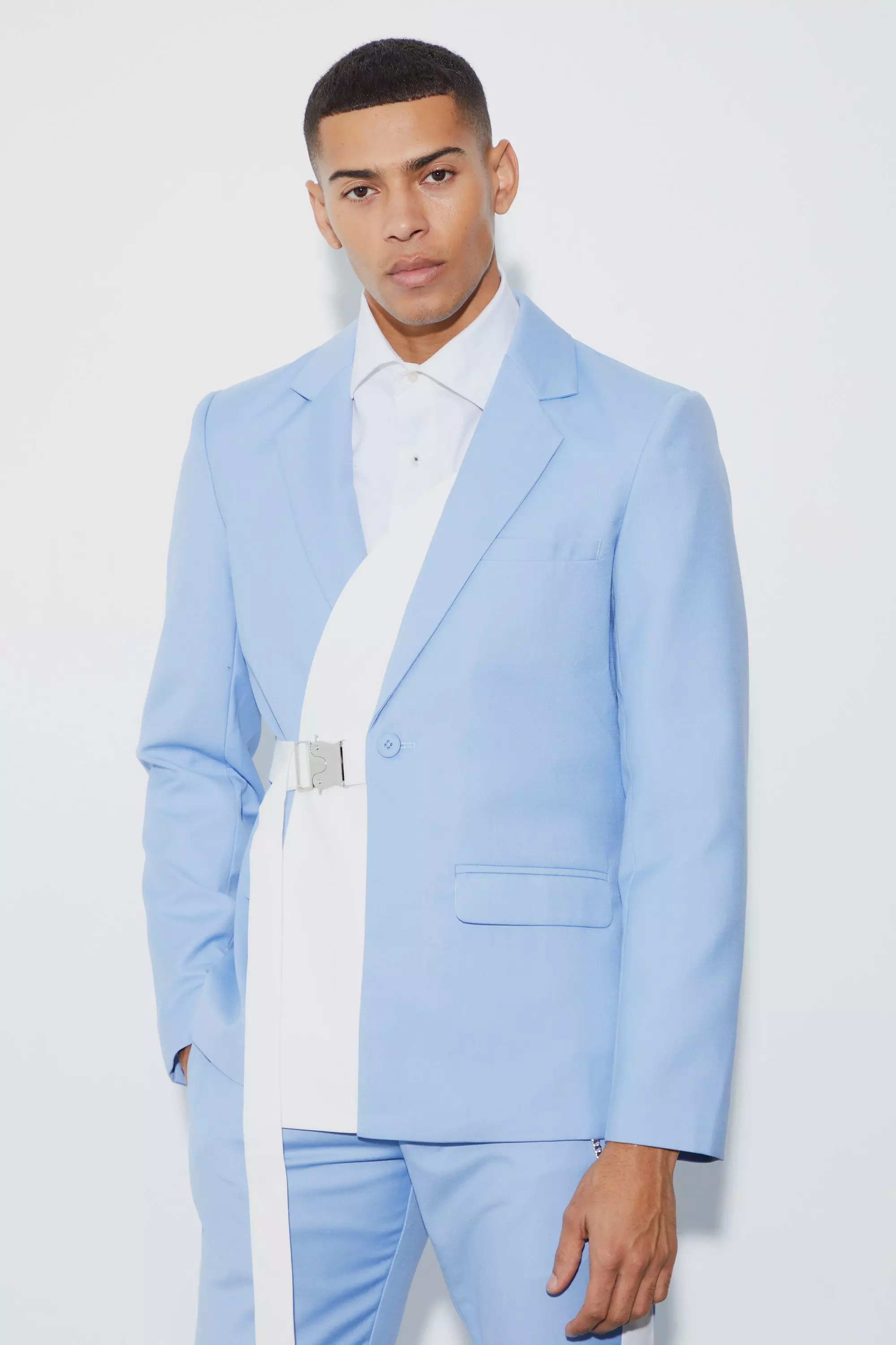 Slim Fit Colour Block Wrap Front Blazer boohooMAN IE